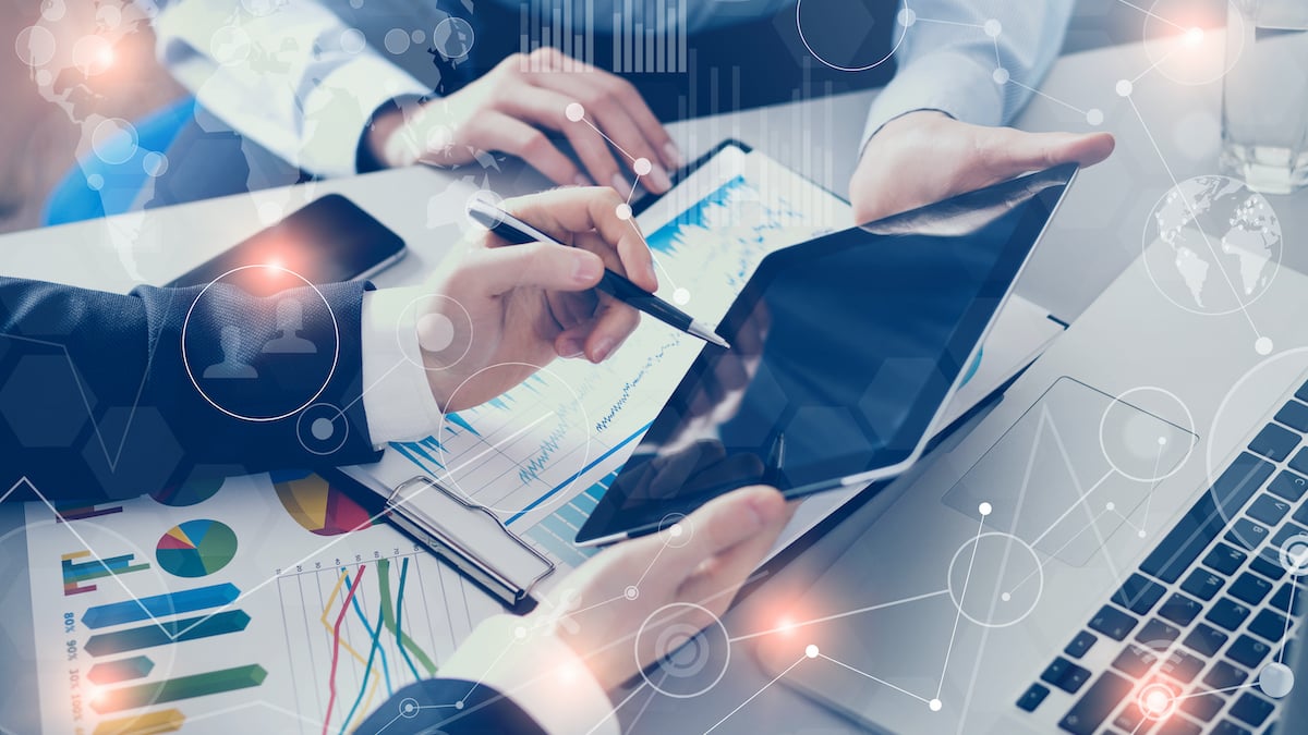 graphs-charts-data-points-analytics